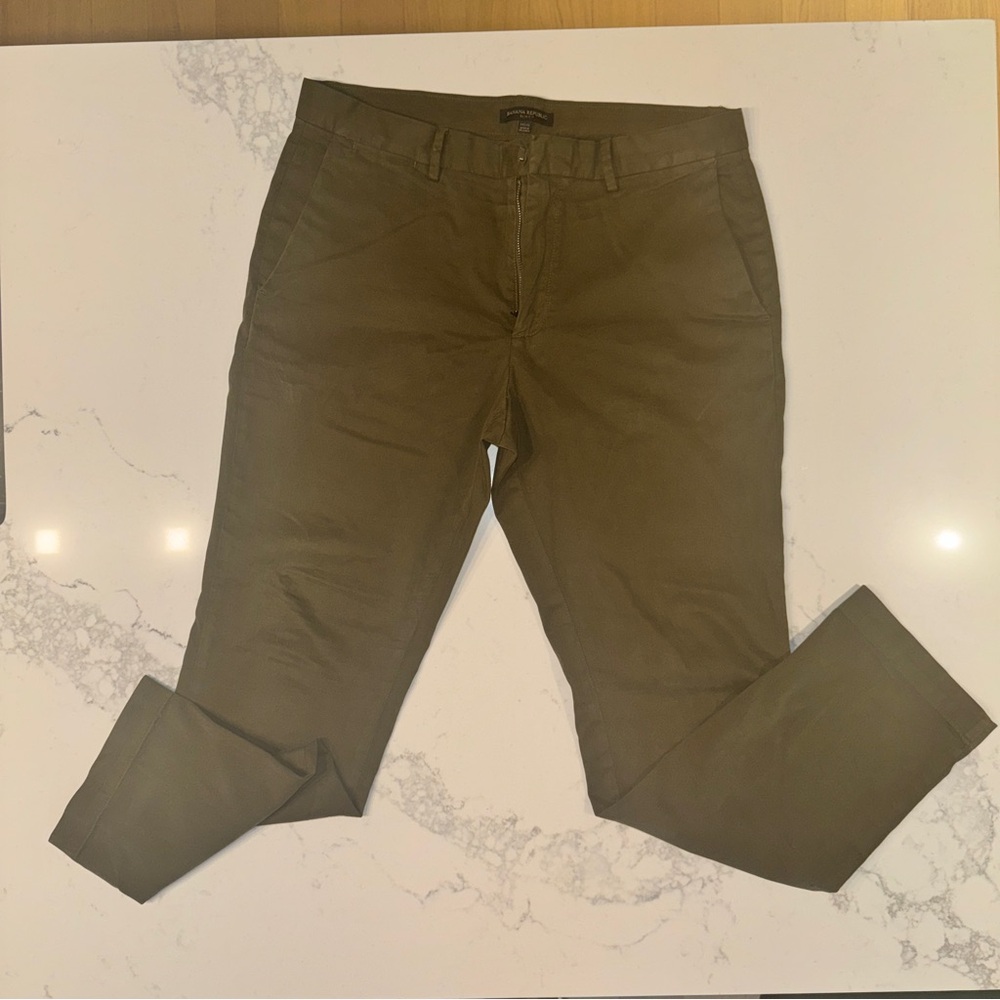 Banana Republic Slim Fit Pants - Olive W34 L32